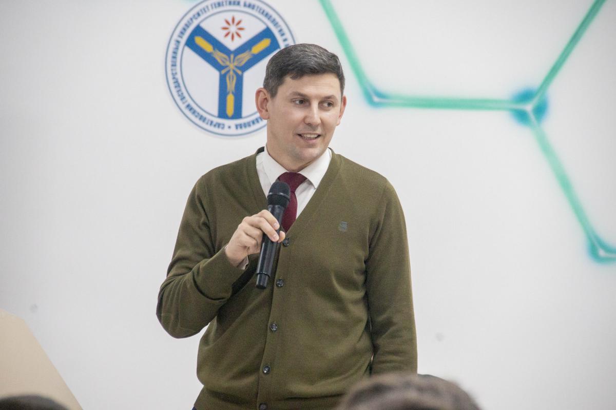 В Вавиловском университете открылся межрегиональный хакатон Фото 9 В Вавиловском университете открылся межрегиональный хакатон Фото 9