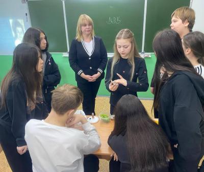 Школьники Энгельсского района познакомились с методами проверки качества сельхозпродукции