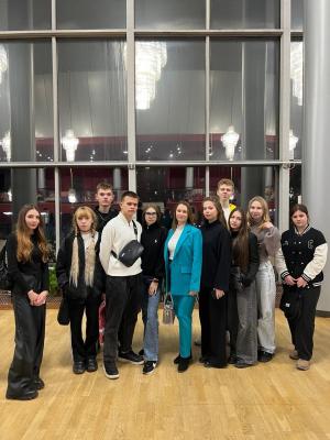 Посещение театра драмы имени А.И. Слонова