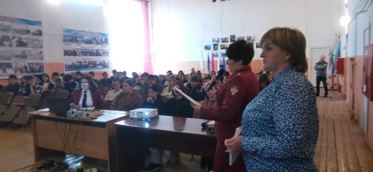 Сотрудники Роспотребнадзора провели лекцию о профилактике ВИЧ/СПИД для студентов. Фото 2