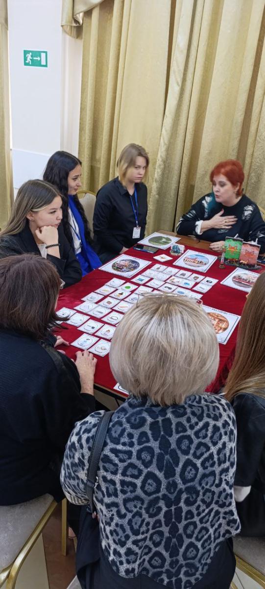 Преподаватели и студенты университета – участники форума  по охране труда Фото 1