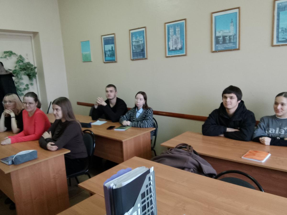 Заседание научного лингвистического общества Фото 2