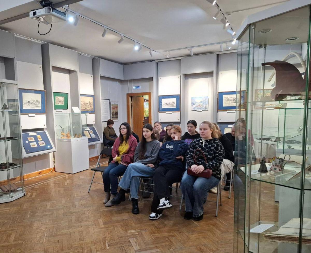 Посещение лекции в преддверии Всемирного дня борьбы со СПИДом Фото 1 Посещение лекции в преддверии Всемирного дня борьбы со СПИДом Фото 1