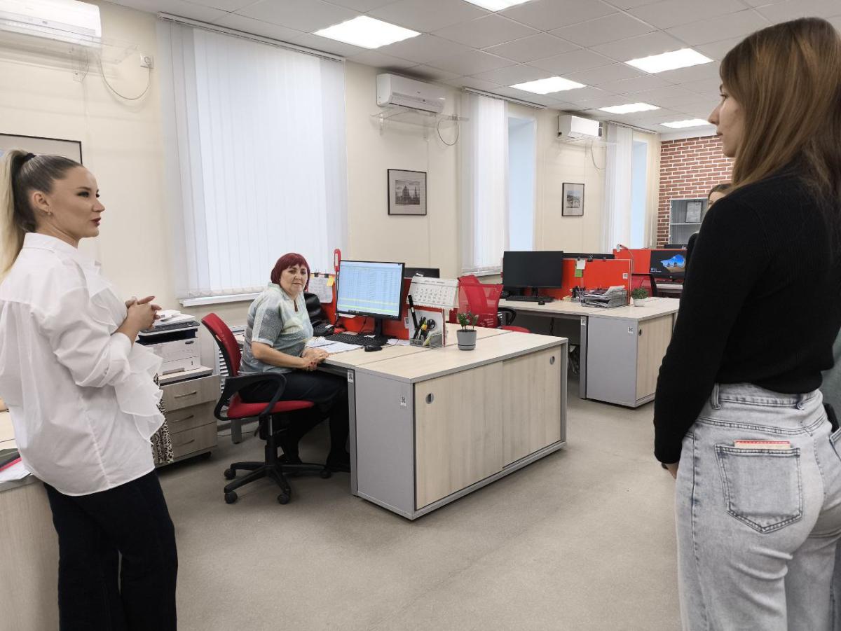 Экскурсия в Приволжский региональный общий центр обслуживания - структурное подразделение Центра корпоративного учета и отчетности "Желдоручет" - филиала ОАО "РЖД" Фото 7