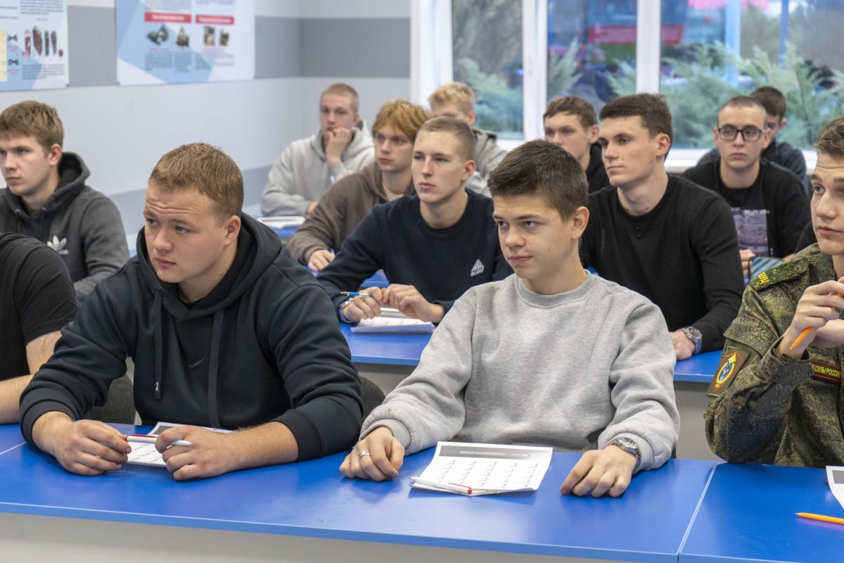 Вавиловцы написали военно-патриотический диктант Фото 7