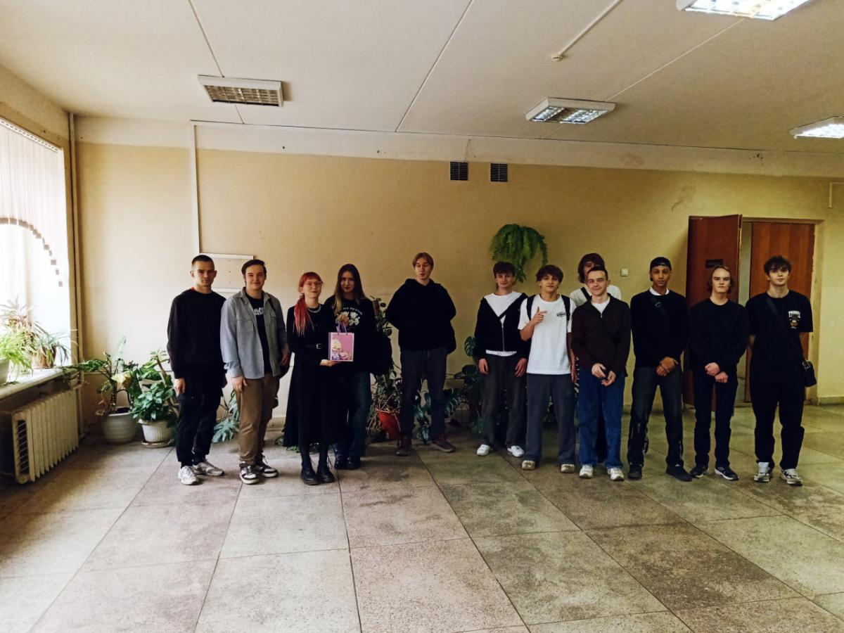 В группах Б-ПИ-101 и Б-ПИ-102 прошел кураторский час Фото 1