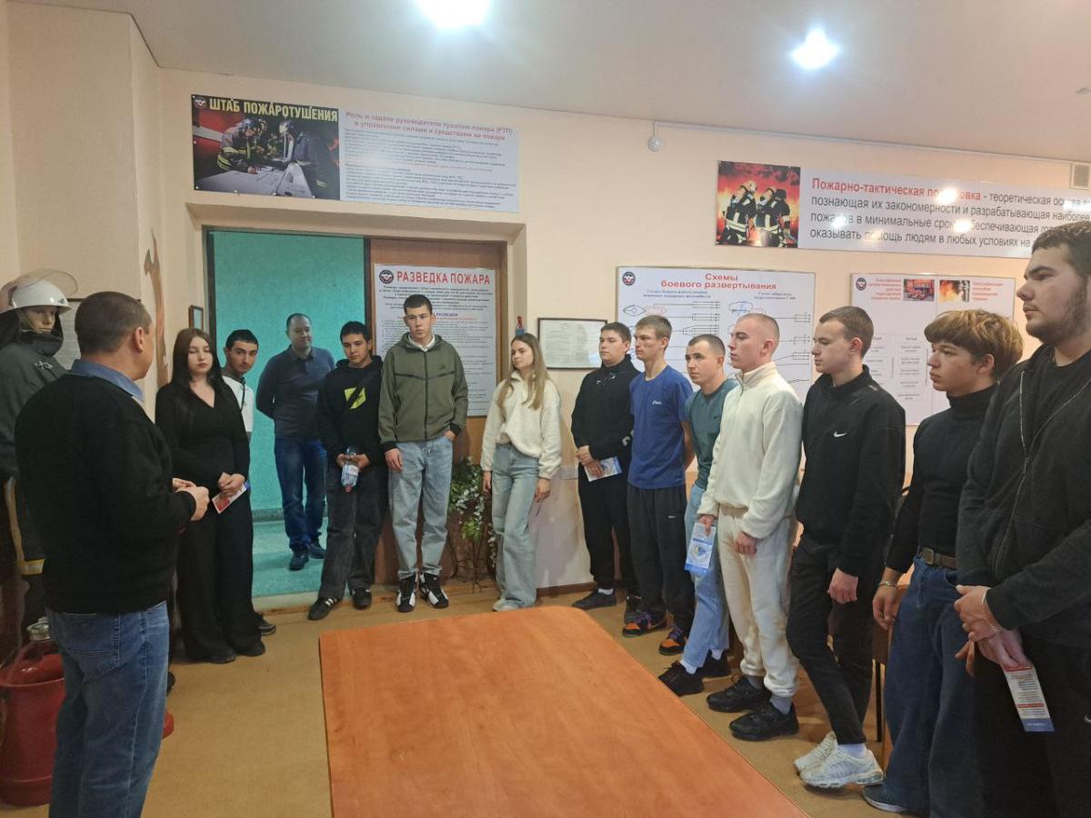 Встреча студентов ГБПОУ СО «Ивантеевский техникум агропромышленных технологий и управления» с кафедрой ТБиТТМ Вавиловского университета: шаг к будущей профессии Фото 9