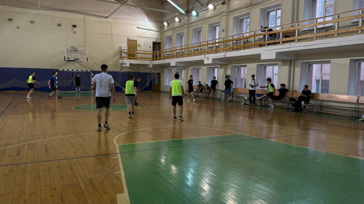 Футбольный матч между студентами кафедр института инженерии и робототехники Фото 1 Футбольный матч между студентами кафедр института инженерии и робототехники Фото 1