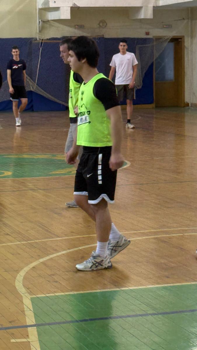 Футбольный матч между студентами кафедр института инженерии и робототехники