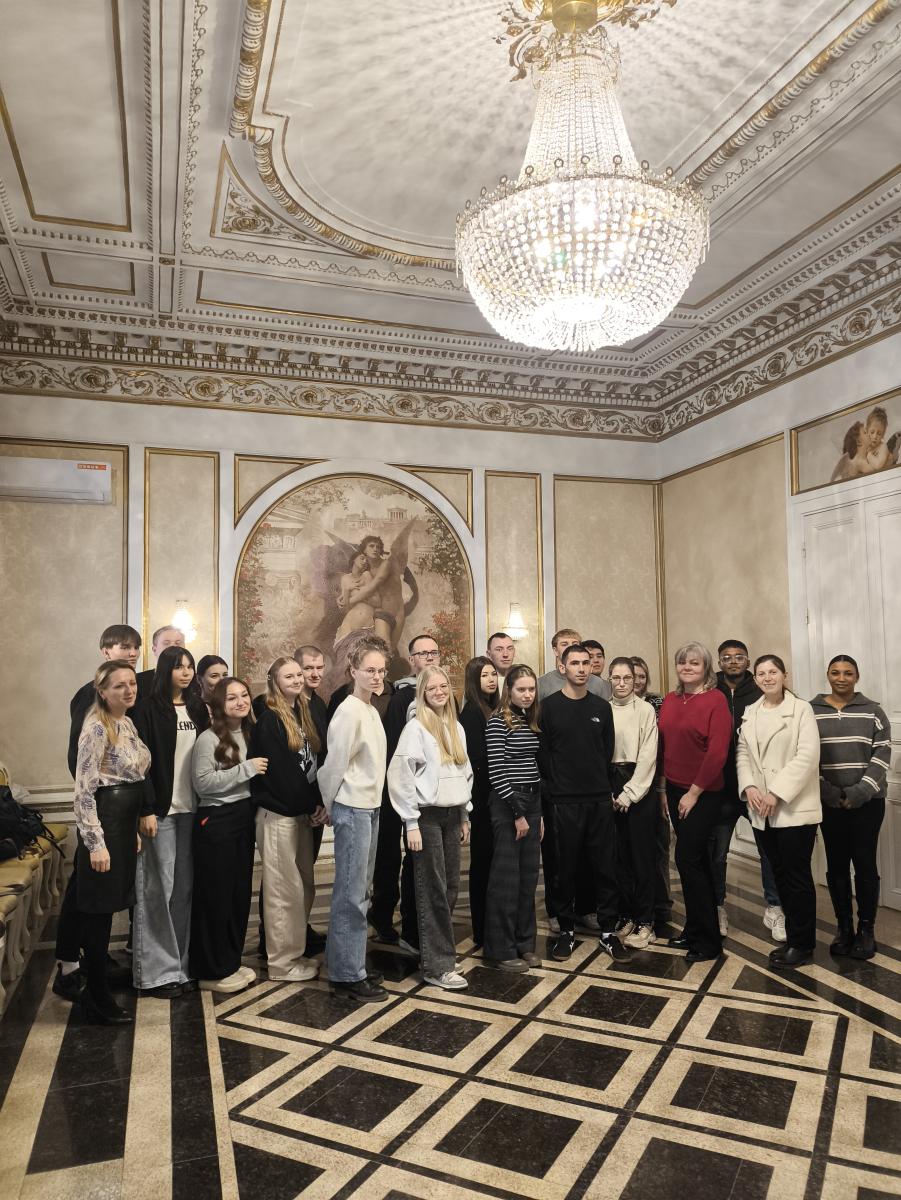 Кураторская работа