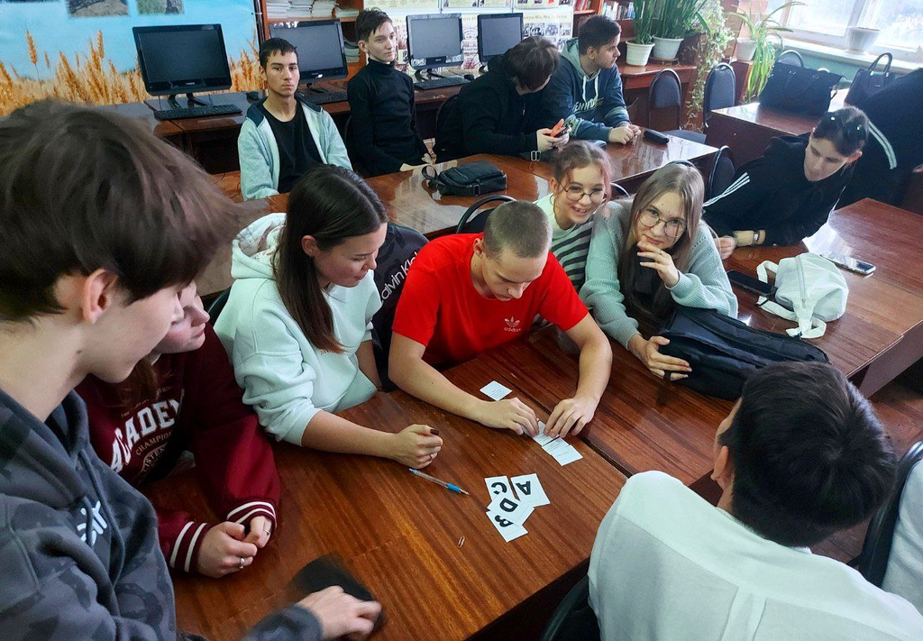 Квест-игра «Код.Перезагрузка» ко Дню информатики Фото 2 Квест-игра «Код.Перезагрузка» ко Дню информатики Фото 2