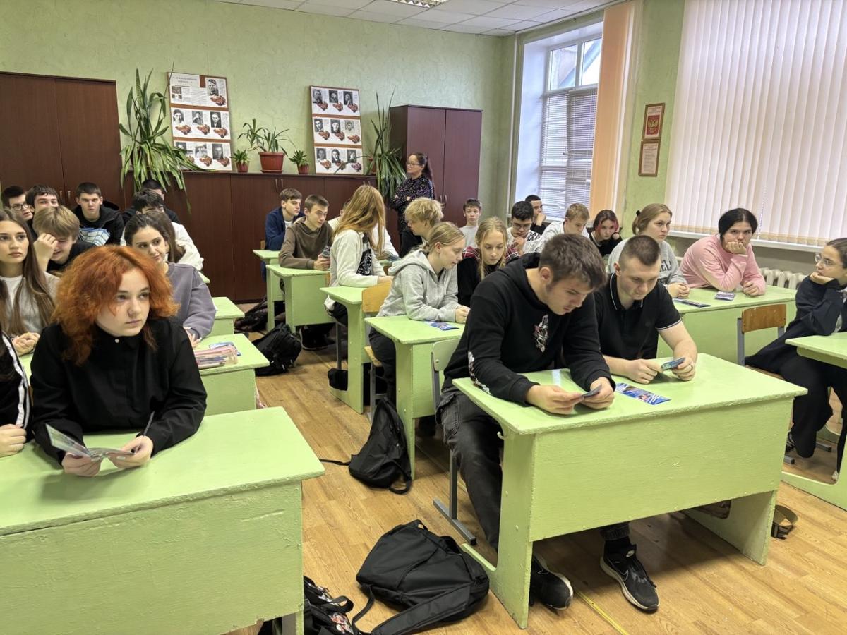 Профориентационная работа кафедры «Техносферная безопасность и транспортно-технологические машины» в МОУ СОШ 16 г.Саратов Фото 1 Профориентационная работа кафедры «Техносферная безопасность и транспортно-технологические машины» в МОУ СОШ 16 г.Саратов Фото 1