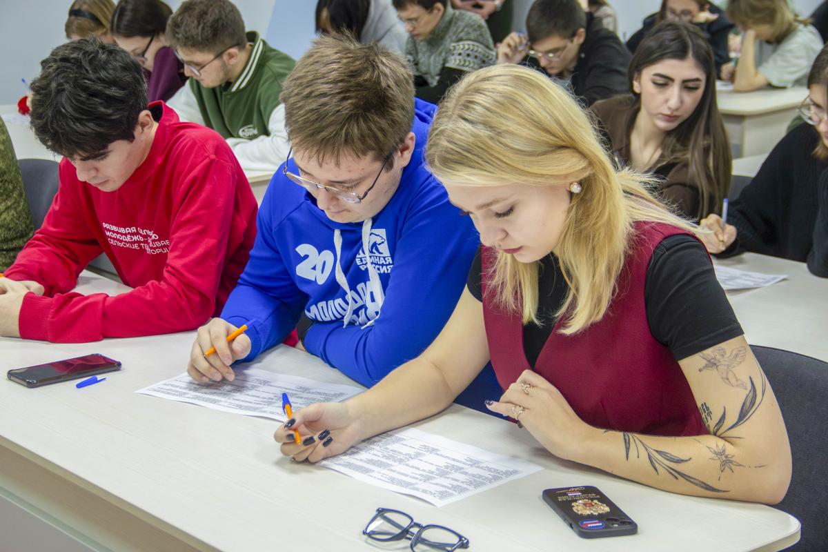 Вавиловцы приняли участие в международной акции «Тест по истории: Уроки Второй мировой» Фото 12 Вавиловцы приняли участие в международной акции «Тест по истории: Уроки Второй мировой» Фото 12