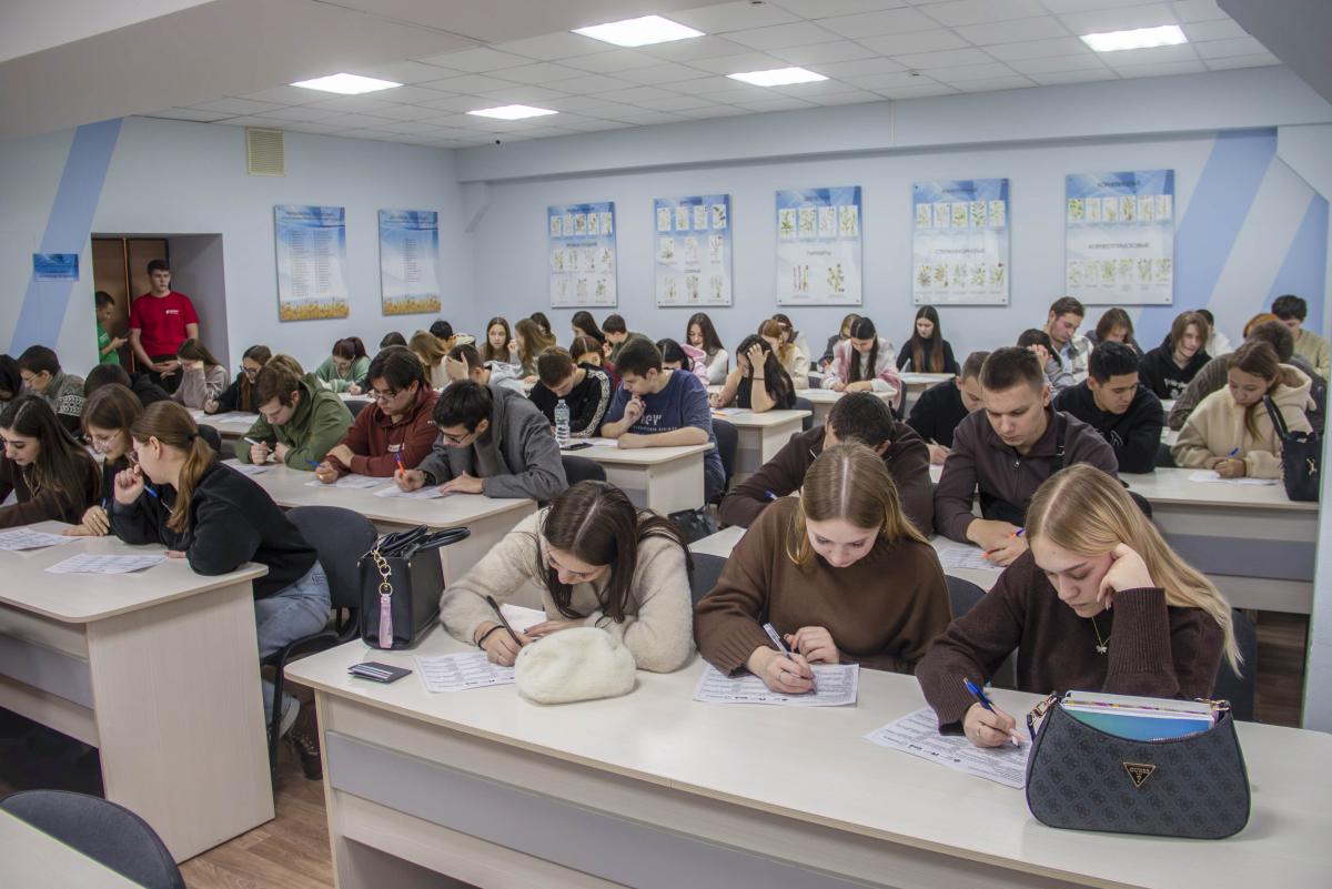 Вавиловцы приняли участие в международной акции «Тест по истории: Уроки Второй мировой» Фото 13 Вавиловцы приняли участие в международной акции «Тест по истории: Уроки Второй мировой» Фото 13