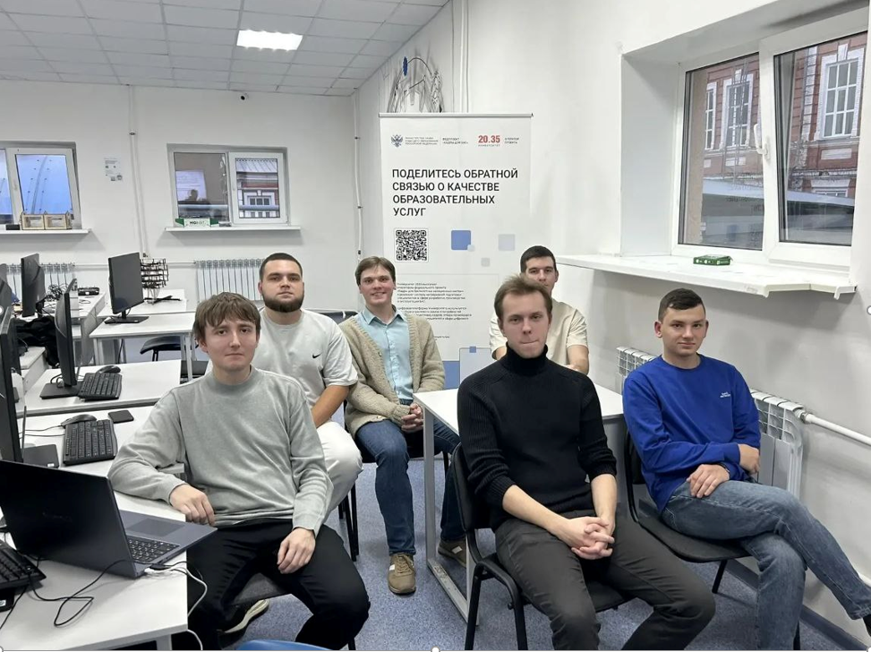 Студенты Вавиловского университета представили инженерное решение «Радиомаяк для мобильного дронопорта» Фото 1 Студенты Вавиловского университета представили инженерное решение «Радиомаяк для мобильного дронопорта» Фото 1