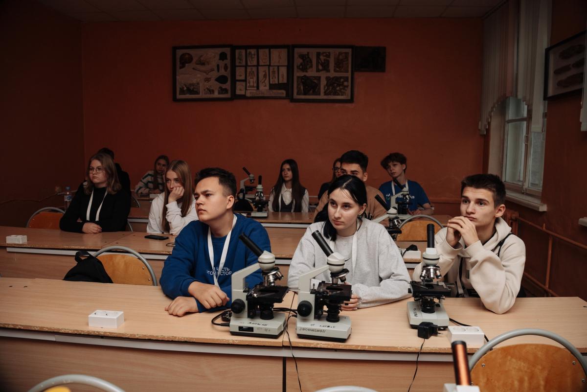 Школьники профильной вузовской смены посетили мастер-классы института ветеринарной медицины и фармации Фото 3 Школьники профильной вузовской смены посетили мастер-классы института ветеринарной медицины и фармации Фото 3