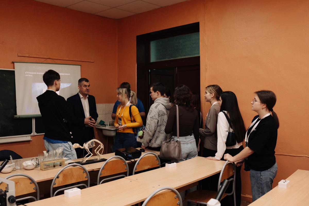 Школьники профильной вузовской смены посетили мастер-классы института ветеринарной медицины и фармации Фото 5 Школьники профильной вузовской смены посетили мастер-классы института ветеринарной медицины и фармации Фото 5