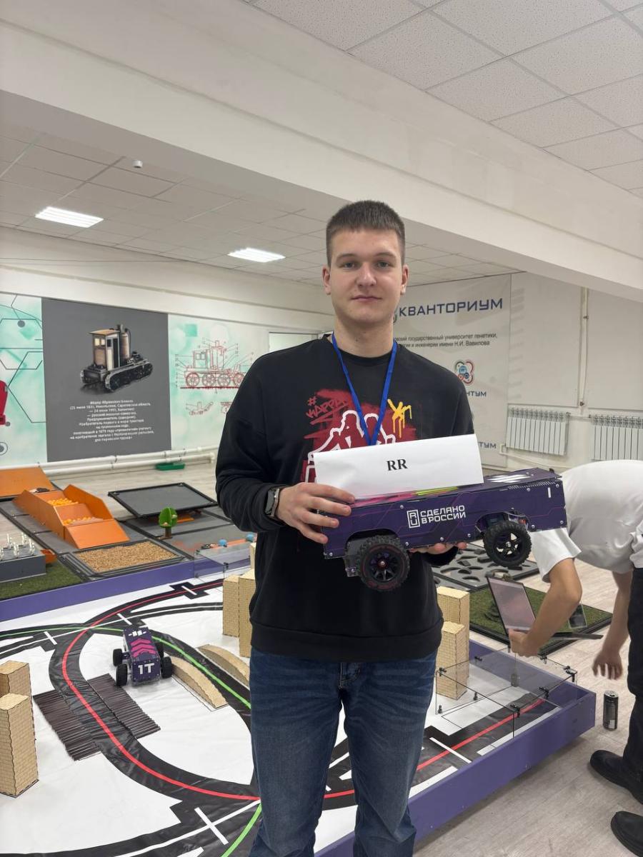 Студенты кафедры одержали победу на хакатоне «КиберVavilov 2.0» в направлении мобильной робототехники Фото 2 Студенты кафедры одержали победу на хакатоне «КиберVavilov 2.0» в направлении мобильной робототехники Фото 2