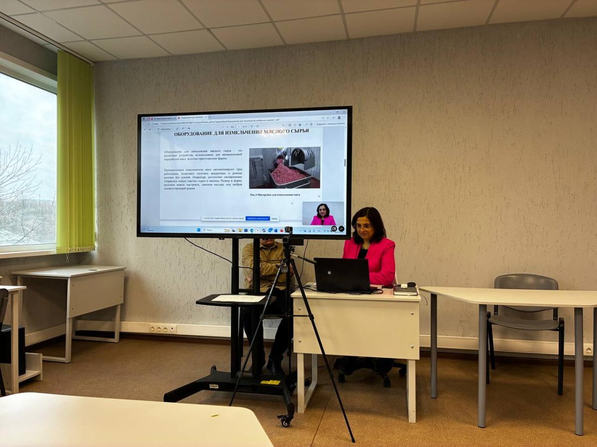 Работа секции "Производство и переработки продукции животноводства" Фото 2 Работа секции "Производство и переработки продукции животноводства" Фото 2