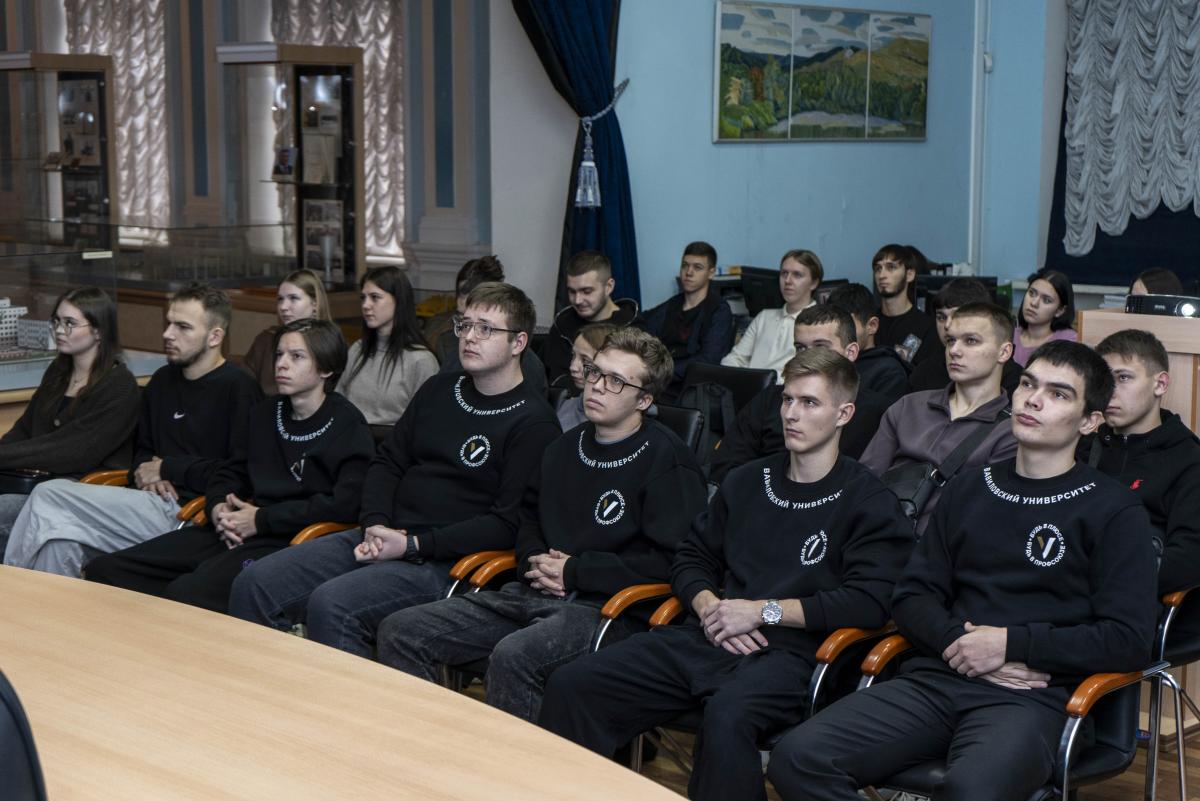 Вавиловцы прослушали лекцию «Патриотическое воспитание и единство народов России» Фото 4