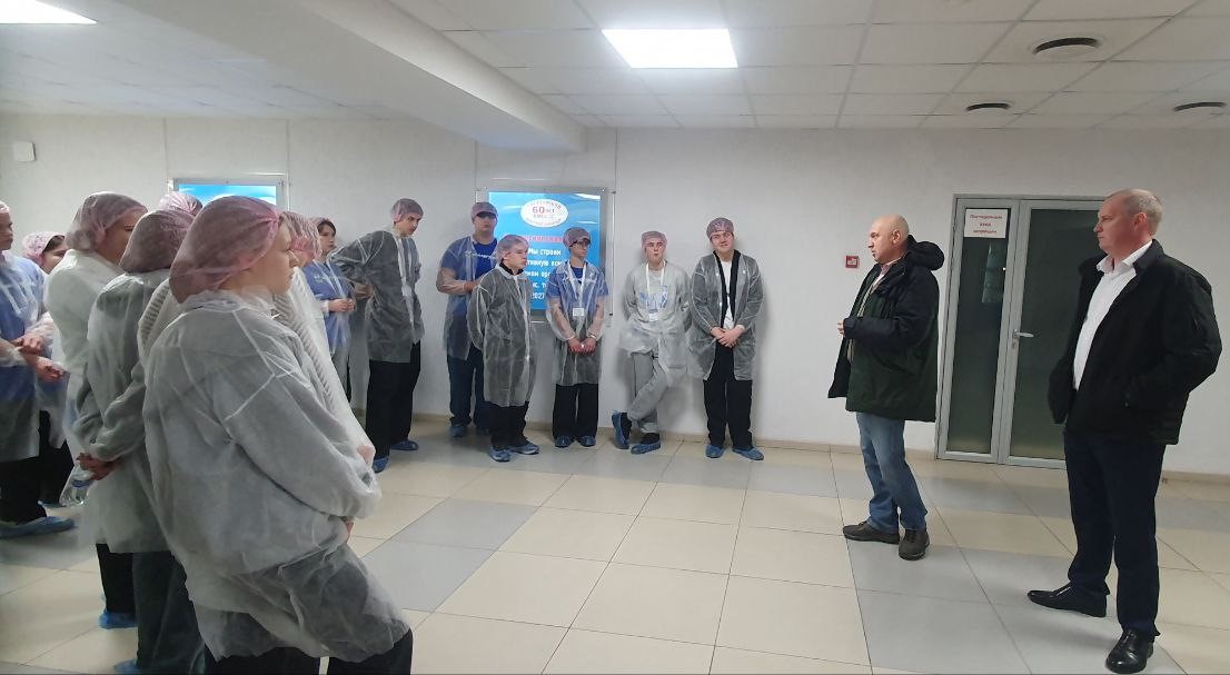 Участники вузовской профильной смены посетили два крупных предприятия пищевой промышленности Фото 4