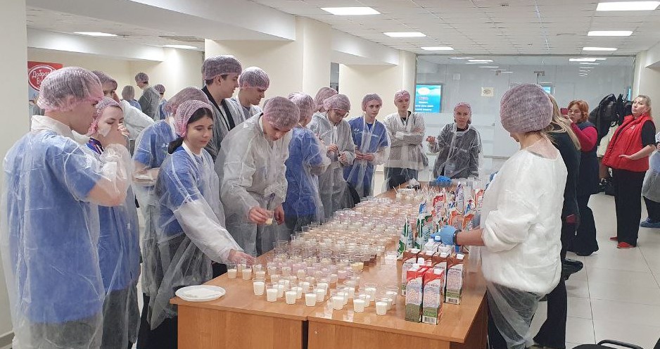 Участники вузовской профильной смены посетили два крупных предприятия пищевой промышленности Фото 5