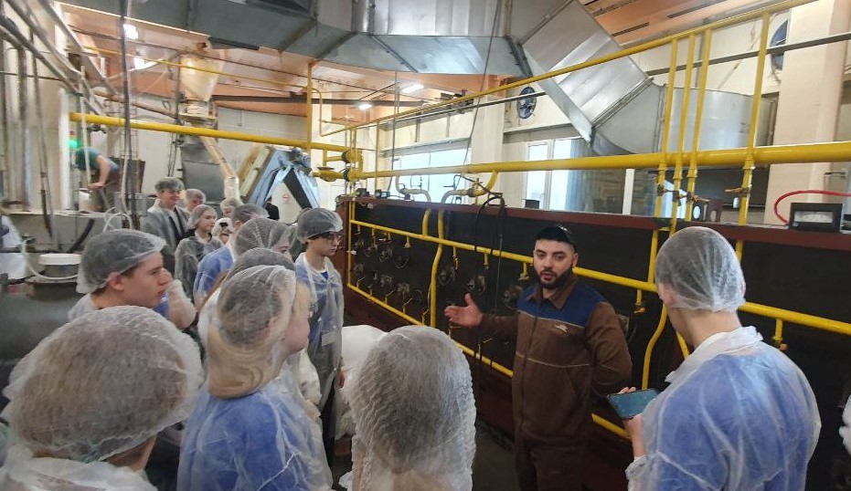 Участники вузовской профильной смены посетили два крупных предприятия пищевой промышленности Фото 8