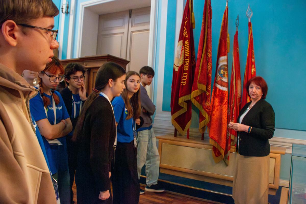 Участники профильной смены Вавиловского университета посетили УК № 2 с экскурсией Фото 7 Участники профильной смены Вавиловского университета посетили УК № 2 с экскурсией Фото 7