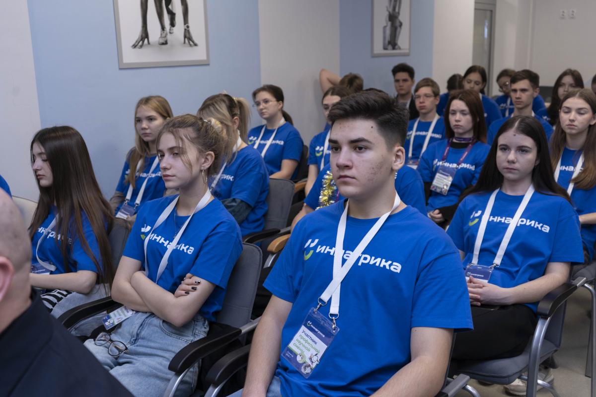 В центре «Галактика 64» завершилась профильная смена Вавиловского университета Фото 4 В центре «Галактика 64» завершилась профильная смена Вавиловского университета Фото 4