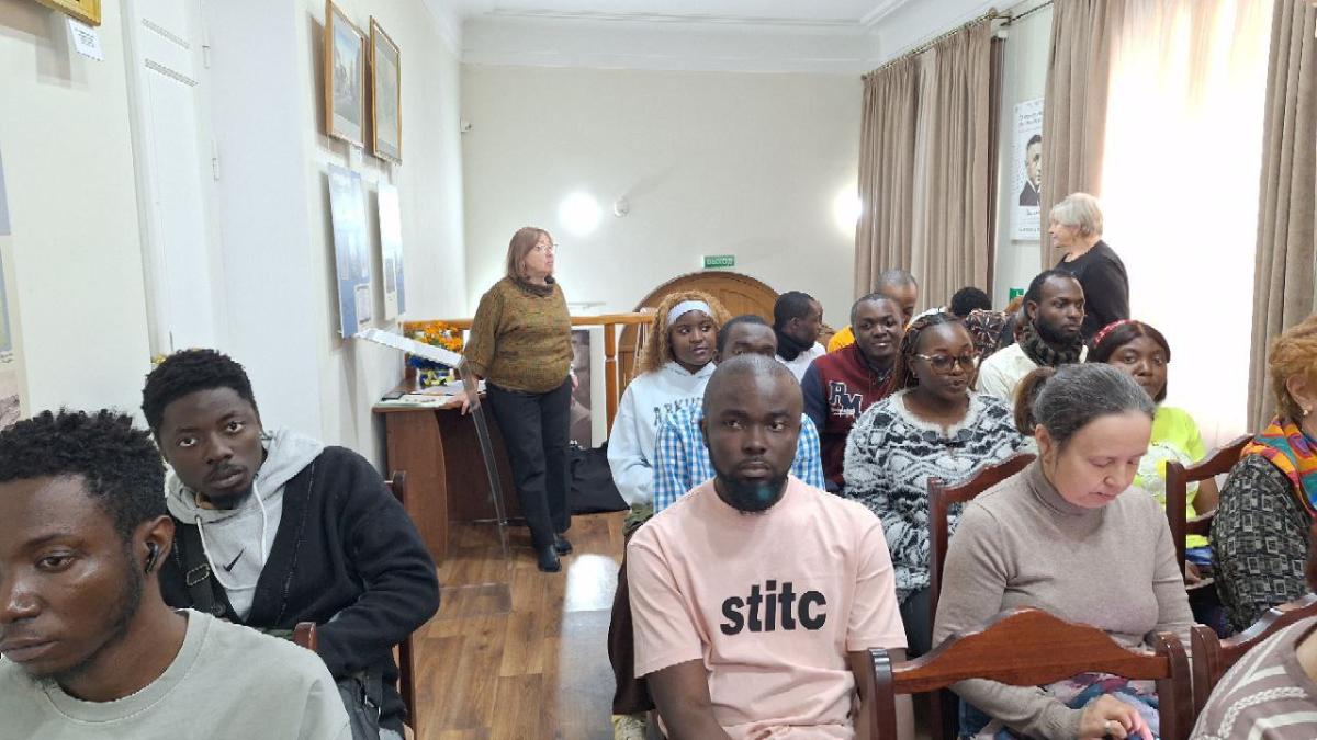 Иностранные студенты посетили музей имени К.А. Федина Фото 1 Иностранные студенты посетили музей имени К.А. Федина Фото 1