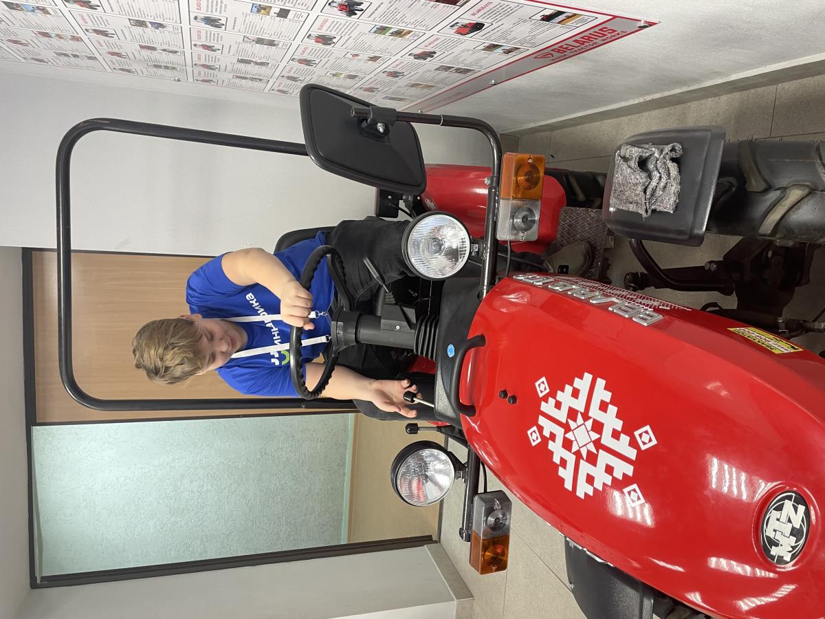 Старшеклассники Саратовской области познакомились с инженерными лабораториями Вавиловского университета Фото 8