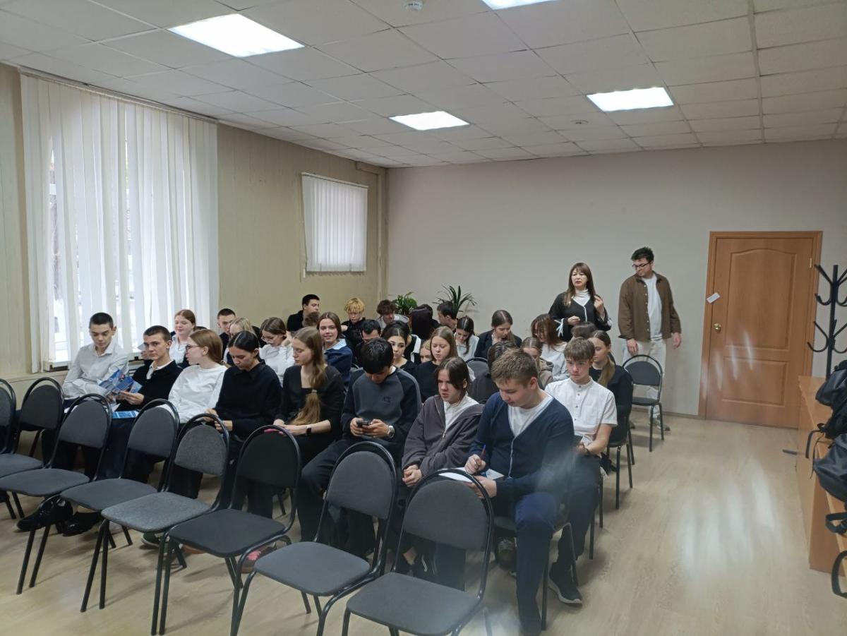 Профориентационная работа кафедры «Техносферная безопасность и транспортно-технологические машины» с учащимися МАОУ «Лицей № 24 имени М.М. Расковой» г.Саратов Фото 2 Профориентационная работа кафедры «Техносферная безопасность и транспортно-технологические машины» с учащимися МАОУ «Лицей № 24 имени М.М. Расковой» г.Саратов Фото 2