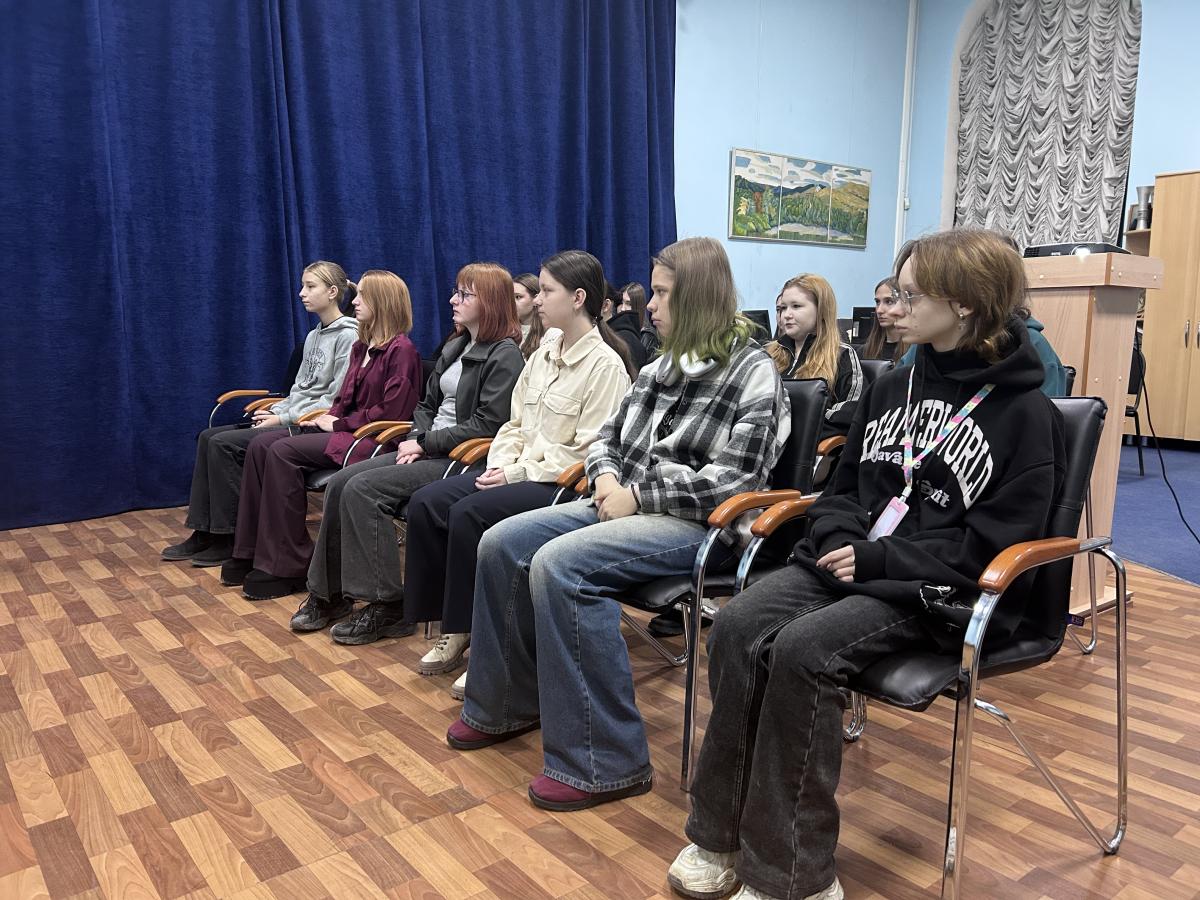 Студенты поучаствовали в лекции-дискуссии «От знания прав – к исполнению обязанностей» Фото 6 Студенты поучаствовали в лекции-дискуссии «От знания прав – к исполнению обязанностей» Фото 6