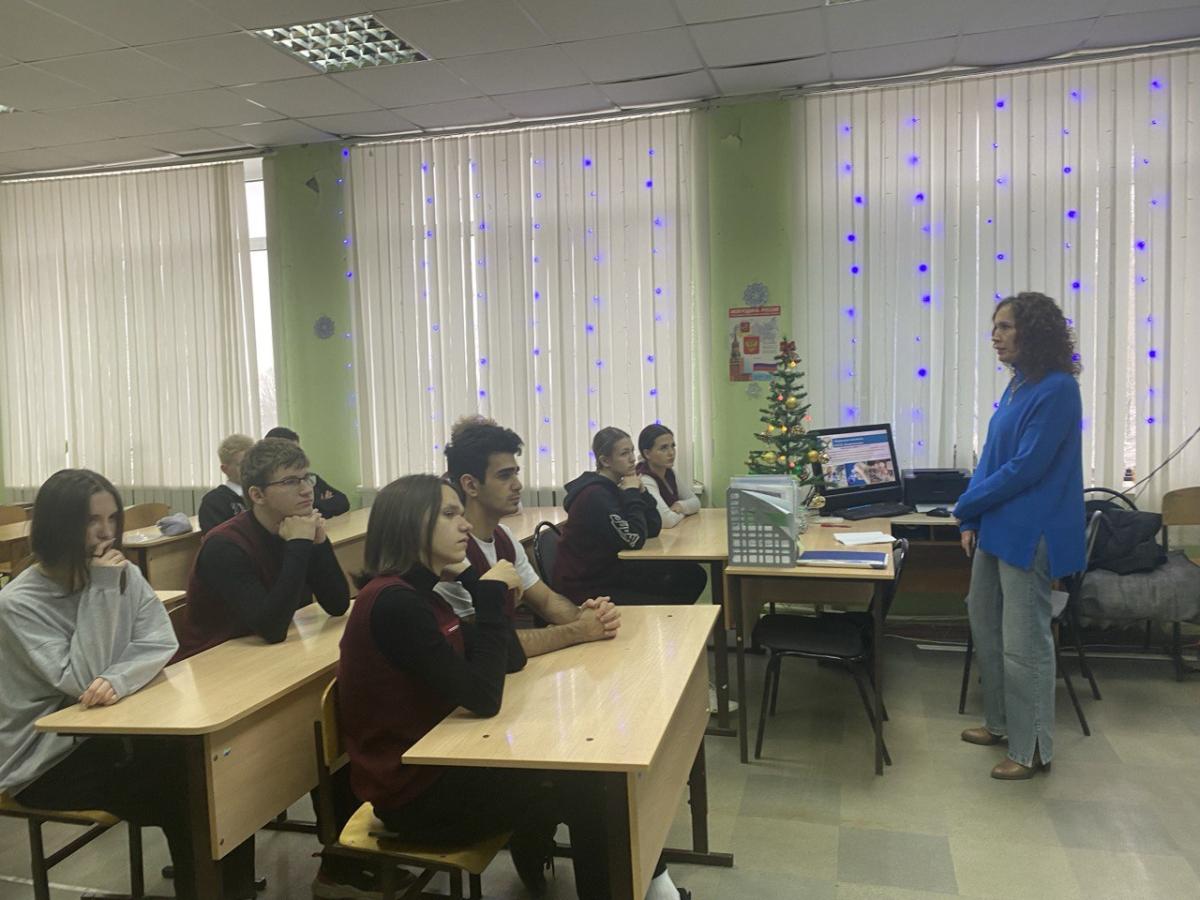 Профориентационная работа в МОУ "СОШ №94" (г. Саратов) Фото 2