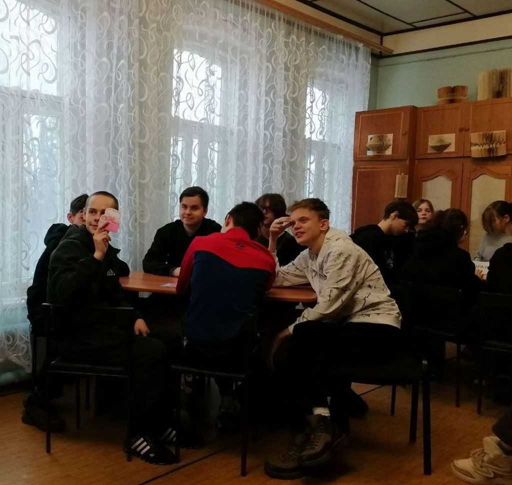 Увлекательный час правовых знаний «Права. Обязанности. Ответственность» Фото 1 Увлекательный час правовых знаний «Права. Обязанности. Ответственность» Фото 1