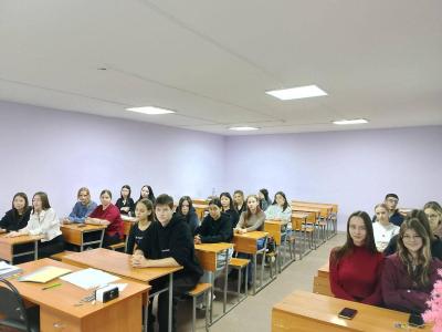 Кураторский час "Знатоки Конституции"