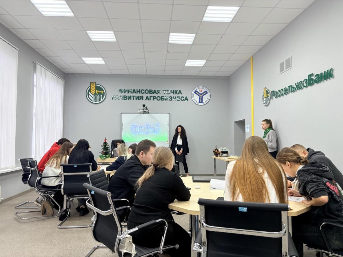 МАСТЕР-КЛАСС «ЭКОНОМИЧЕСКАЯ КОПИЛКА» ДЛЯ ШКОЛЬНИКОВ В РАМКАХ ДНЯ ОТКРЫТЫХ ДВЕРЕЙ Фото 7 МАСТЕР-КЛАСС «ЭКОНОМИЧЕСКАЯ КОПИЛКА» ДЛЯ ШКОЛЬНИКОВ В РАМКАХ ДНЯ ОТКРЫТЫХ ДВЕРЕЙ Фото 7