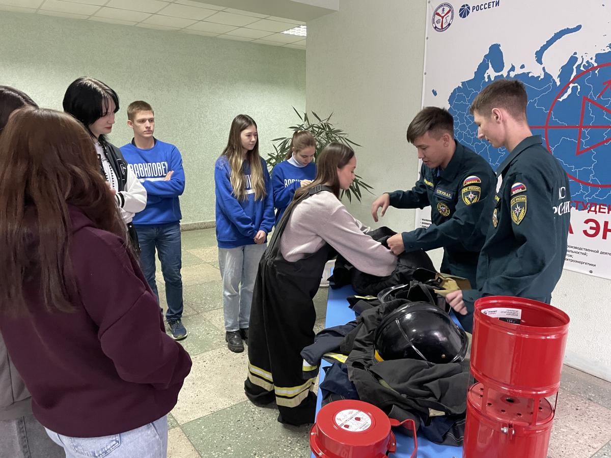 Школьники и обучающиеся колледжей познакомились с инженерными профессиями на мастер-классах в Вавиловском университете Фото 3
