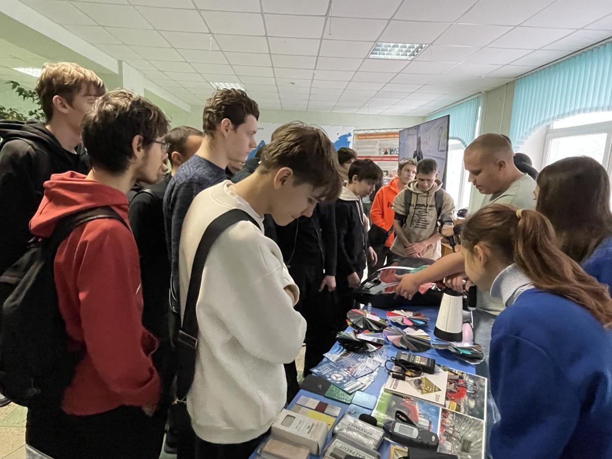 Школьники и обучающиеся колледжей познакомились с инженерными профессиями на мастер-классах в Вавиловском университете Фото 8