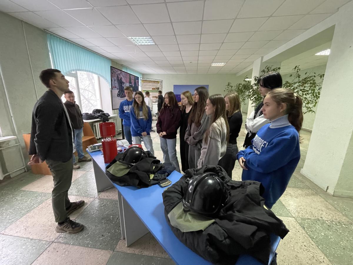 Школьники и обучающиеся колледжей познакомились с инженерными профессиями на мастер-классах в Вавиловском университете