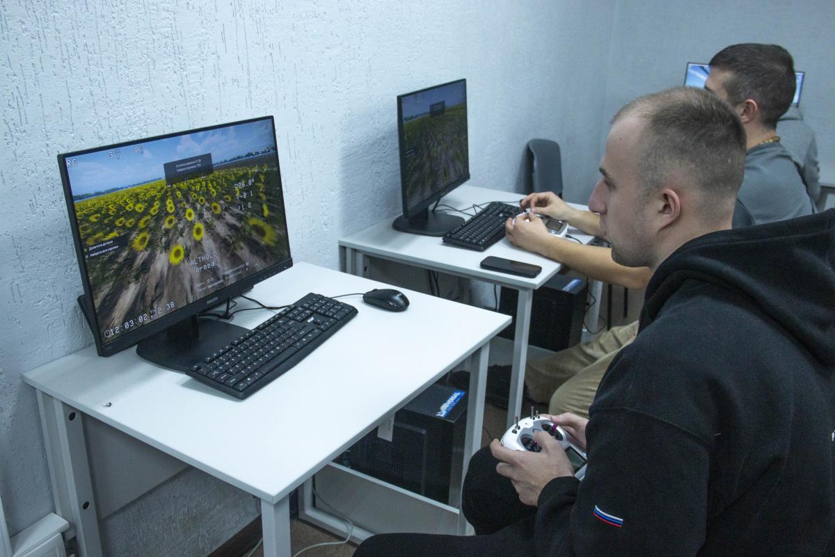 Завершено обучение по программе переподготовки «Беспилотные авиационные системы в растениеводстве» Фото 10 Завершено обучение по программе переподготовки «Беспилотные авиационные системы в растениеводстве» Фото 10