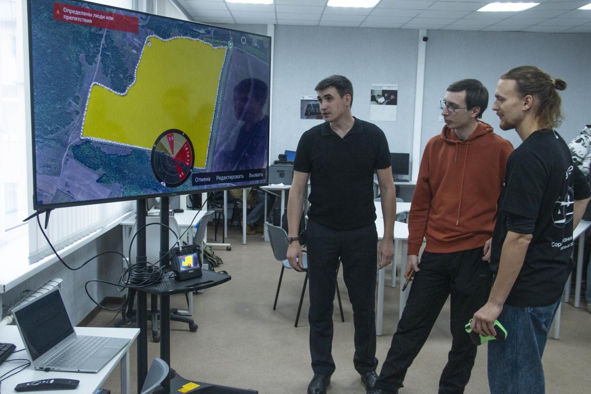 Завершено обучение по программе переподготовки «Беспилотные авиационные системы в растениеводстве» Фото 6 Завершено обучение по программе переподготовки «Беспилотные авиационные системы в растениеводстве» Фото 6