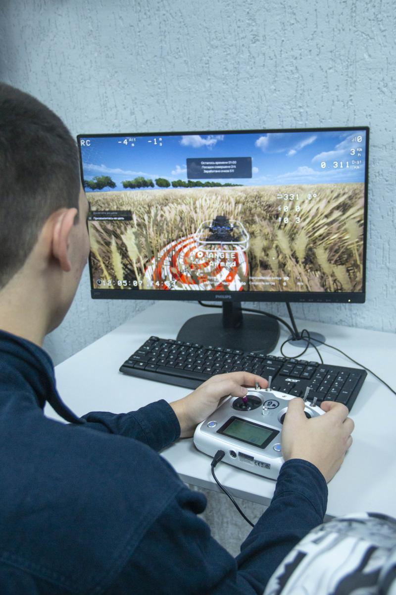 Завершено обучение по программе переподготовки «Беспилотные авиационные системы в растениеводстве» Фото 9 Завершено обучение по программе переподготовки «Беспилотные авиационные системы в растениеводстве» Фото 9