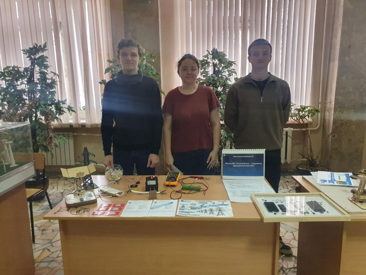 Кафедра «Электрооборудование, энергоснабжение и роботизация» провела День открытых дверей Фото 2 Кафедра «Электрооборудование, энергоснабжение и роботизация» провела День открытых дверей Фото 2