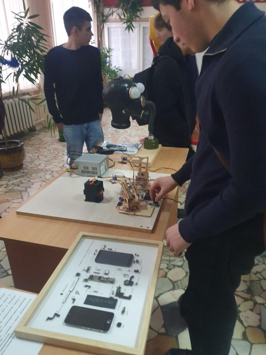 Кафедра «Электрооборудование, энергоснабжение и роботизация» провела День открытых дверей Фото 8 Кафедра «Электрооборудование, энергоснабжение и роботизация» провела День открытых дверей Фото 8