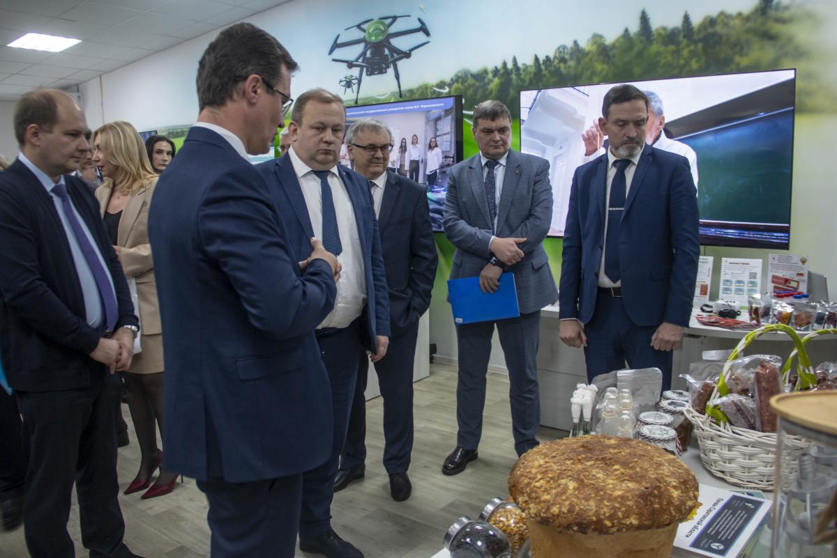 На базе Вавиловского университета состоялось заседание Совета по науке и инновациям Фото 8 На базе Вавиловского университета состоялось заседание Совета по науке и инновациям Фото 8