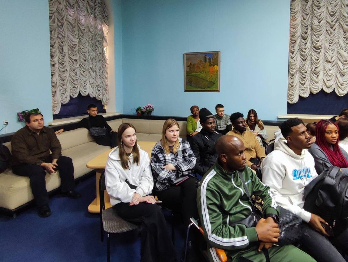 Участие в тематическом мероприятии «Мы не дрогнем в бою за столицу свою» Фото 3