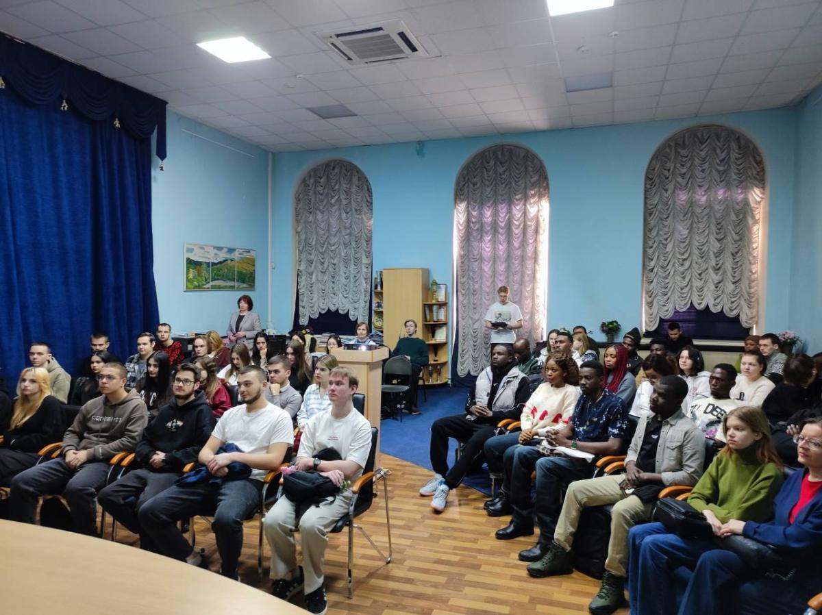 Участие в тематическом мероприятии «Мы не дрогнем в бою за столицу свою»