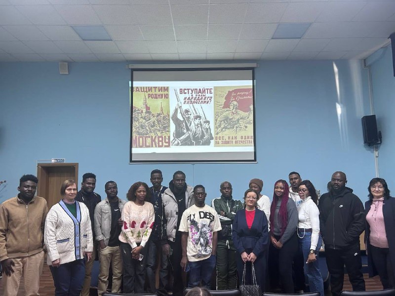 Иностранные студенты приняли участие в памятном мероприятии «Мы не дрогнем в бою за столицу свою» Фото 3