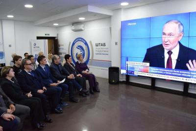 Участие профессора кафедры в заседании Штаба общественной поддержки партии "Единая Россия", посвященному прямой линии с Владимиром Путиным